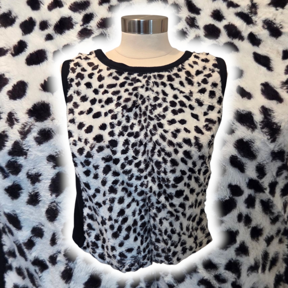 🌻Karen Kane Black and White Leopard Print Women's Top